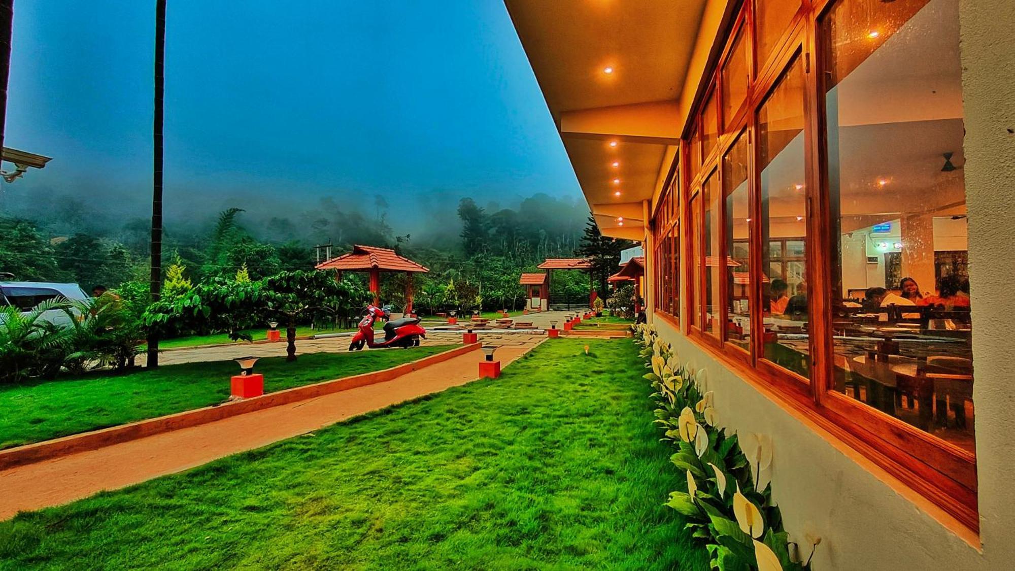 Hill Crest Resort - Coorg Мадикери Экстерьер фото